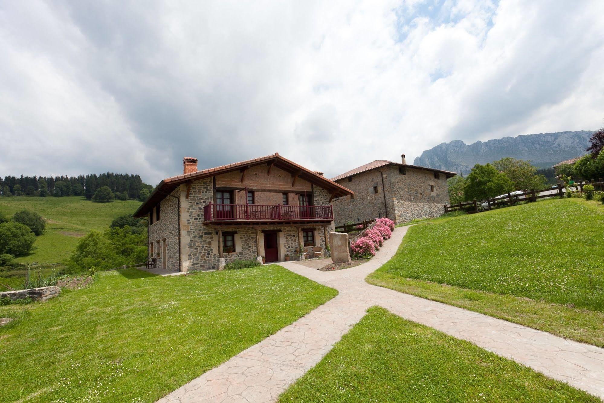 Casa Rural Etxegorri Orozko Exteriér fotografie